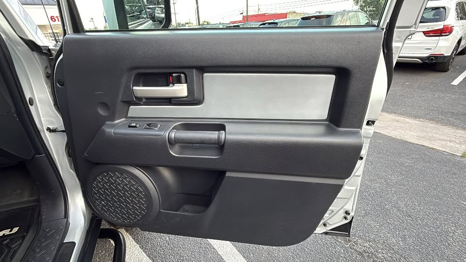 2008 Toyota FJ Cruiser in Denver, CO (photo 10)