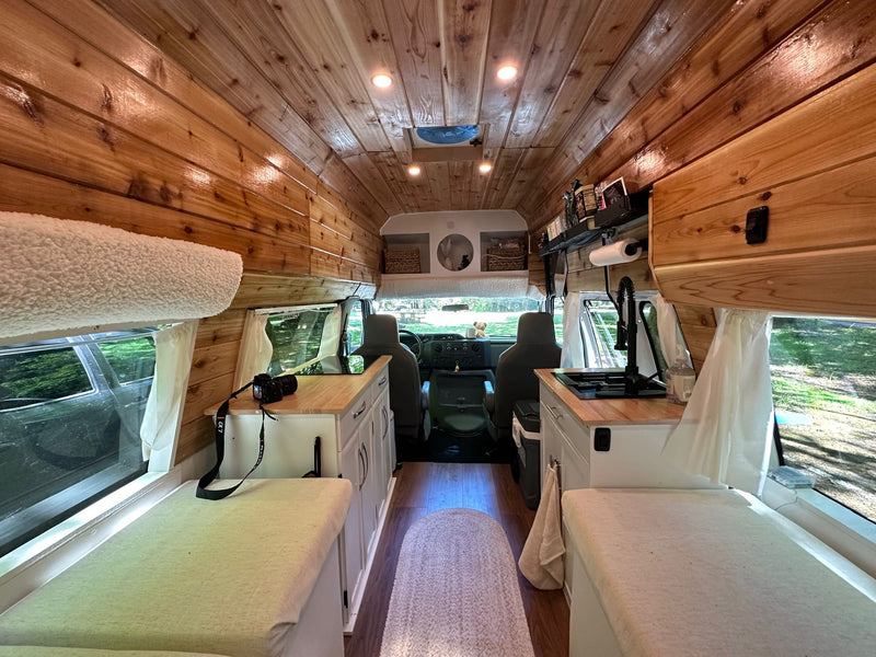 clear skies outside.|Step inside this cozy — photo 8