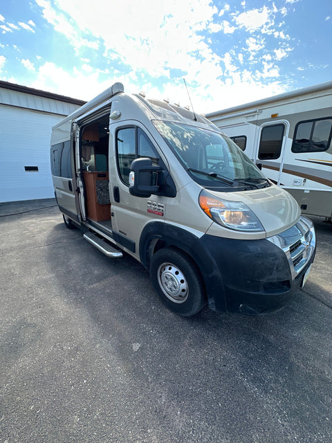 2017 Roadtrek srt overland rental