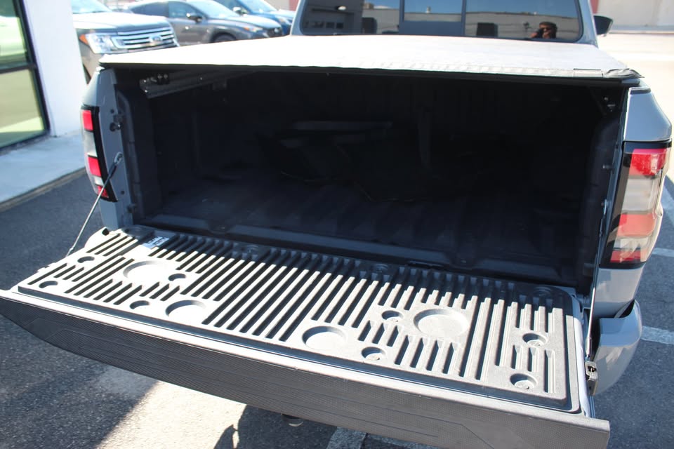 2022 Nissan FRONTIER PRO-4X in Salt Lake City, UT (photo 10) — photo 10