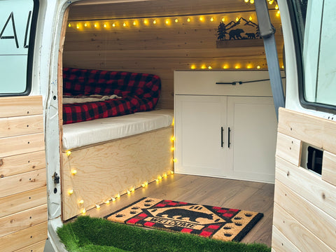 Hibernation Station - The Grizzly Cave Campervan! — photo 3