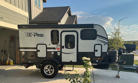 Adventure awaits in this off-grid capable, pet friendly camper! overland rental
