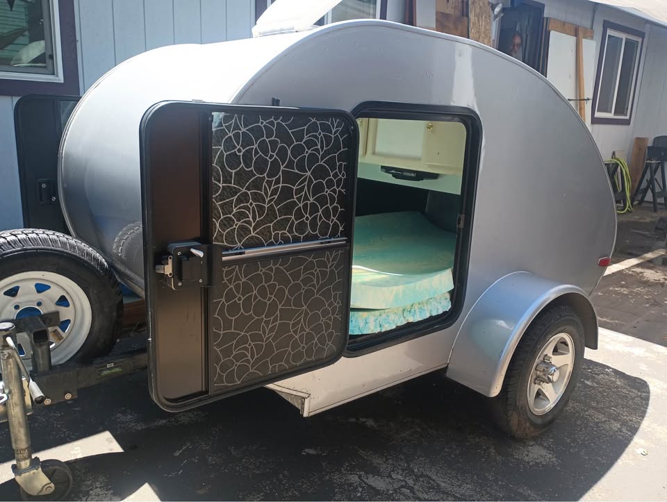2005 little guy deluxe teardrop camper in Ashland, OR (photo 9) — photo 9