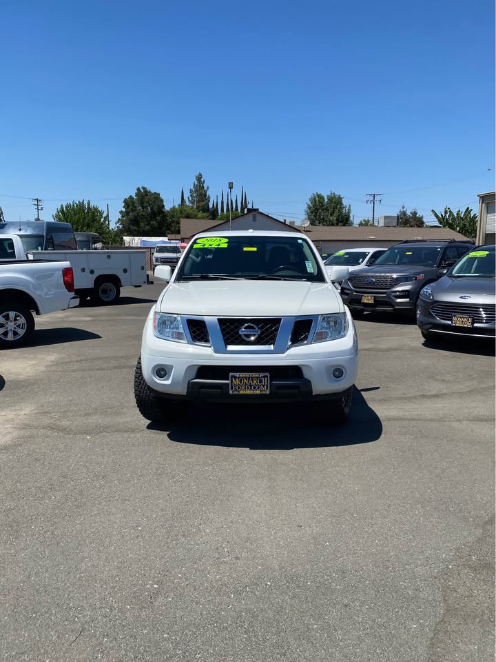 2018 Nissan Frontier · PRO-4X Pickup 4D 5 ft in Exeter, CA (photo 2) — photo 2