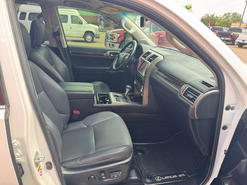2014 Lexus GX · GX 460 Sport Utility 4D — photo 12
