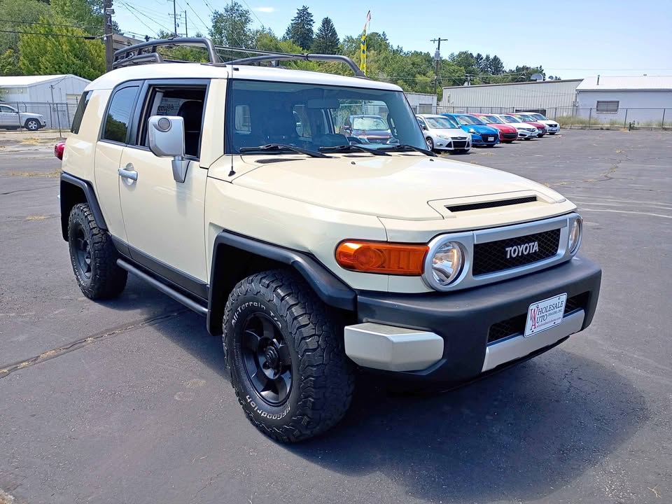 2008 Toyota FJ Cruiser · Sport utility vehicle in Garden City, ID (photo 1)