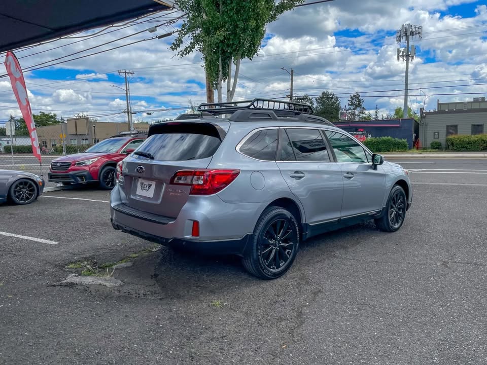 2017 Subaru Outback in Portland, OR (photo 5) — photo 5