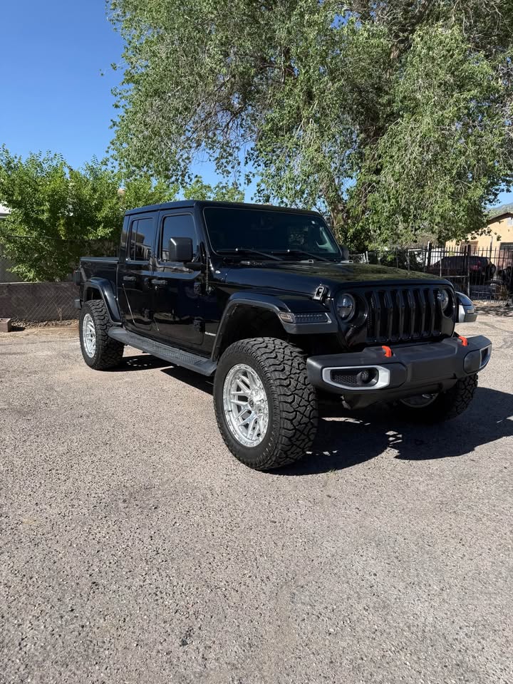 2021 Jeep Gladiator · Overland Pickup 4D 5 ft in Albuquerque, NM (photo 4) — photo 4