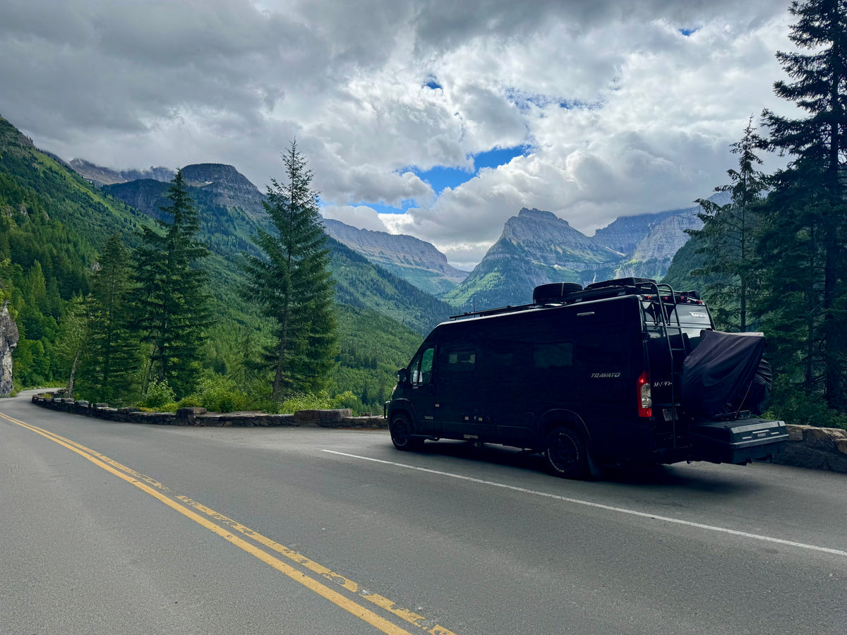 2020 Winnebago Travato 59GL (lithium, unlimited AC, pet friendly,sleeps 4)