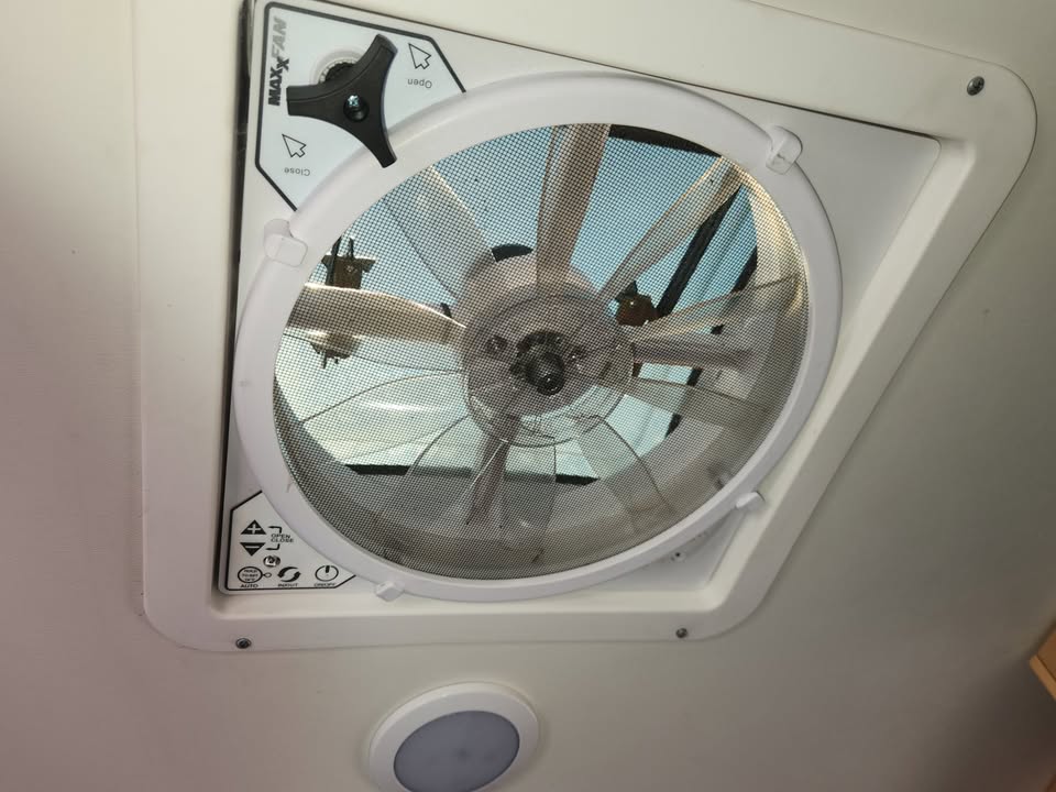 2021 NuCamp TAB320S — photo 10