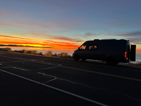 2022 Mercedes Sprinter | Luxury Off-Grid Adventure Van | Seats 6, Sleeps 4 — photo 2