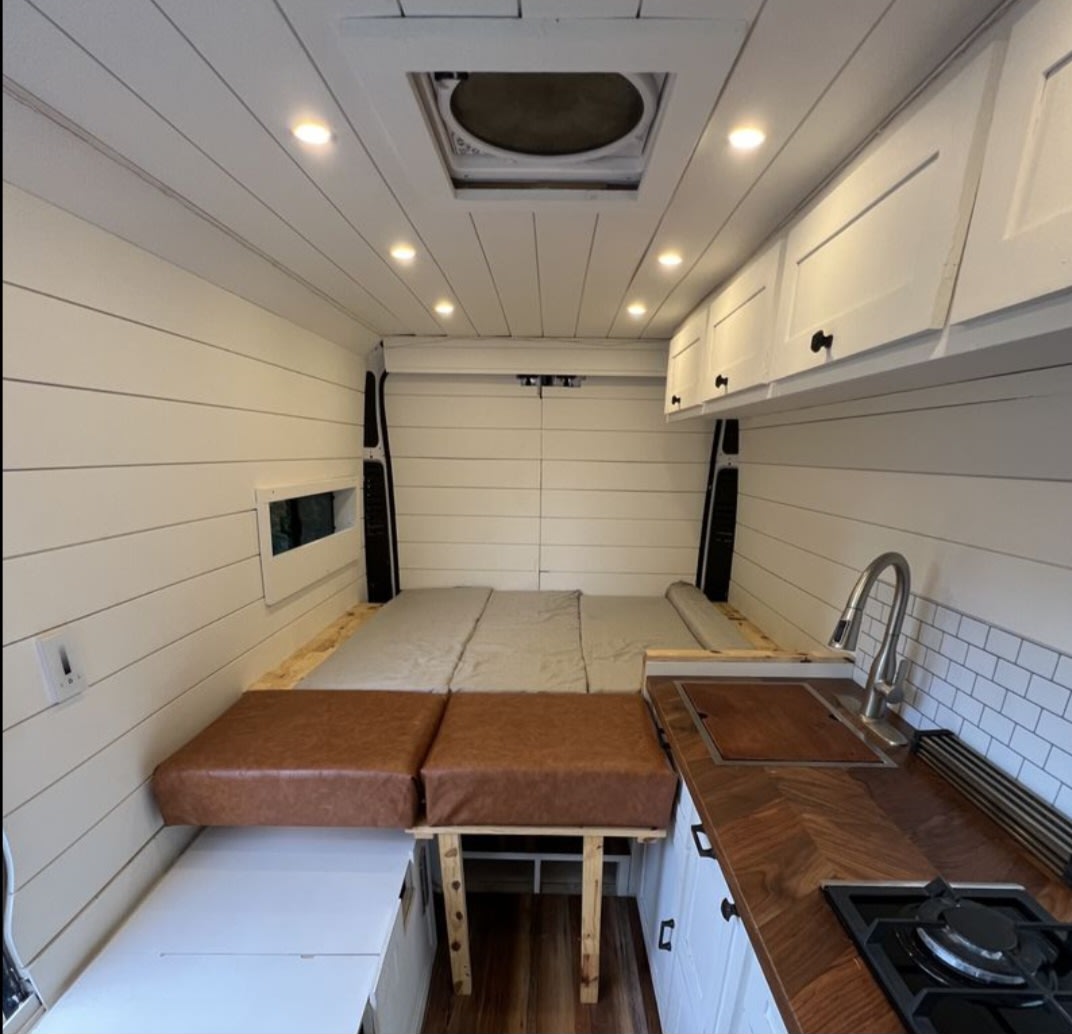 2019 RAM Promaster 2500 - Launch Your Pacific Northwest Adventure! — photo 8