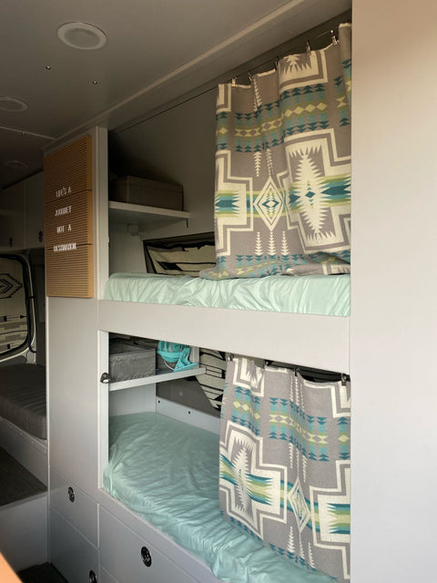 Sprinter Van w/ Bunk Beds For a Family Adventure — photo 2