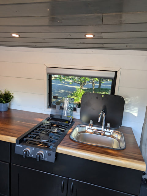 (Unlimited Miles) New Custom-Built RAM Promaster 2017  "Little Foot" — photo 2
