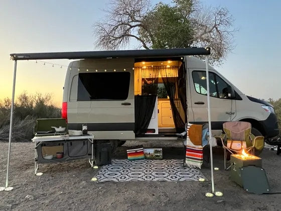  compact kitchen with wood counters — photo 13