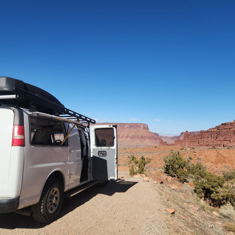 The VanLorean, A Desert and Ski Ready AWD — photo 4