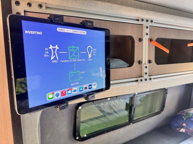 Off-Grid 2022 Sprinter 4x4 "BAM" [ Family and pet friendly — photo 19