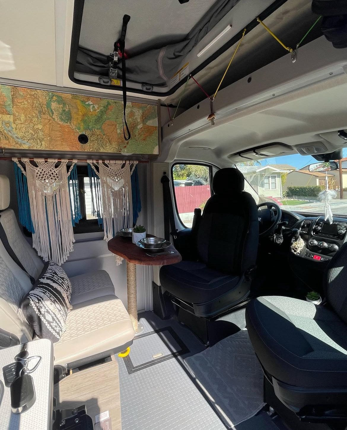 Adventure Van w/ Shower, Kitchen & Solar | Explore Mountains, Lakes & Beach — photo 7