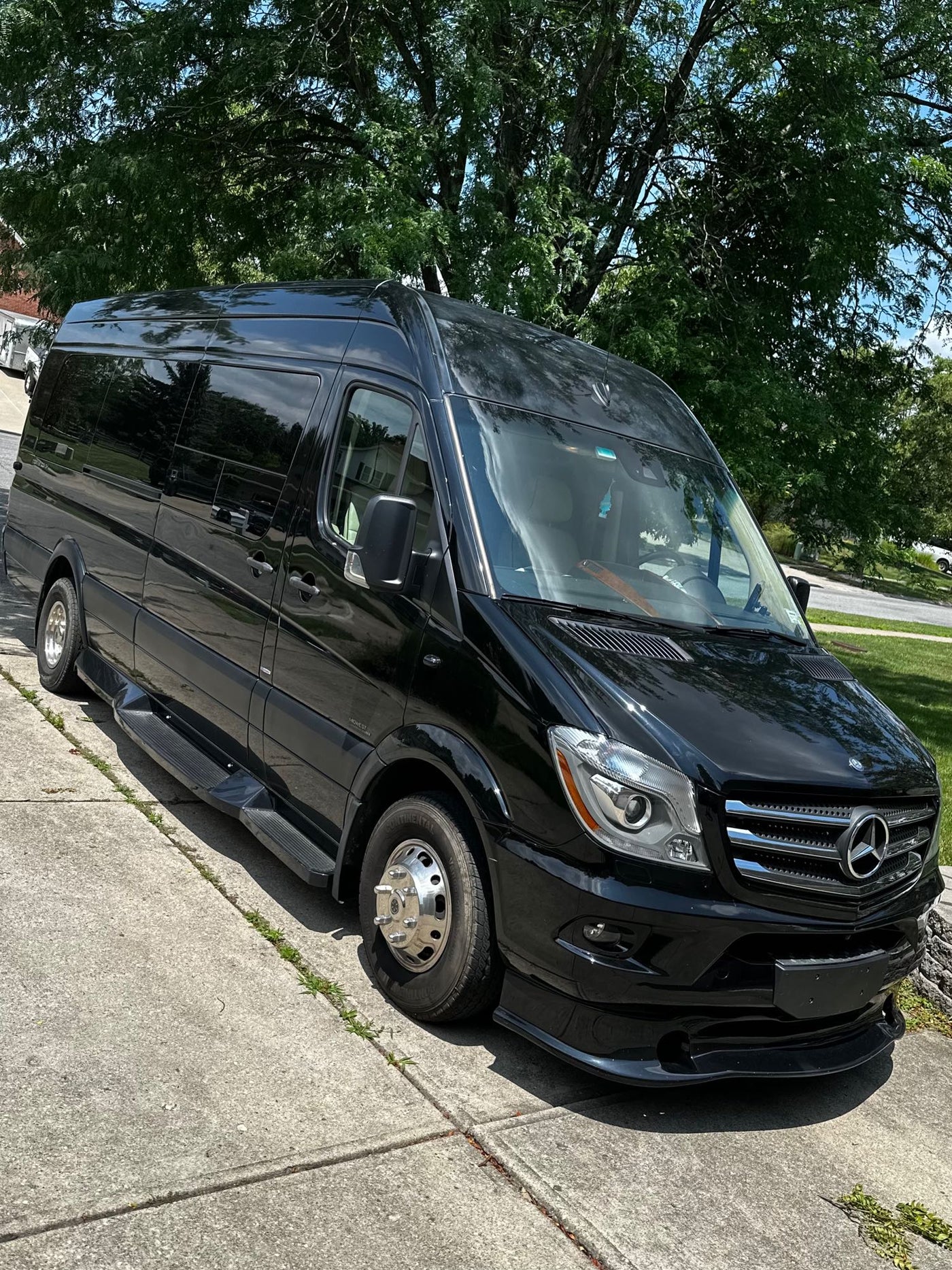 Midwest Auto Designs Touring Coach with Heated and Massage Seats — photo 7