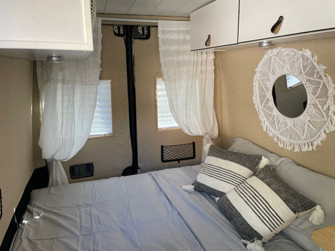 Mercedes-Benz Sprinter Camper Van — photo 5
