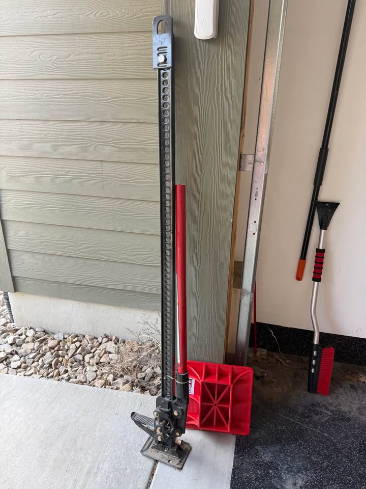 Hi-Lift Jack 60" Cast/Steel Jack HL-604 in Morgan, UT (photo 2) — photo 2