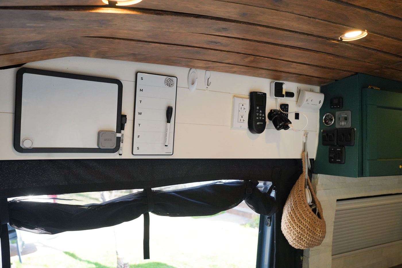 Off Grid Cozy Cowboy Van — photo 15