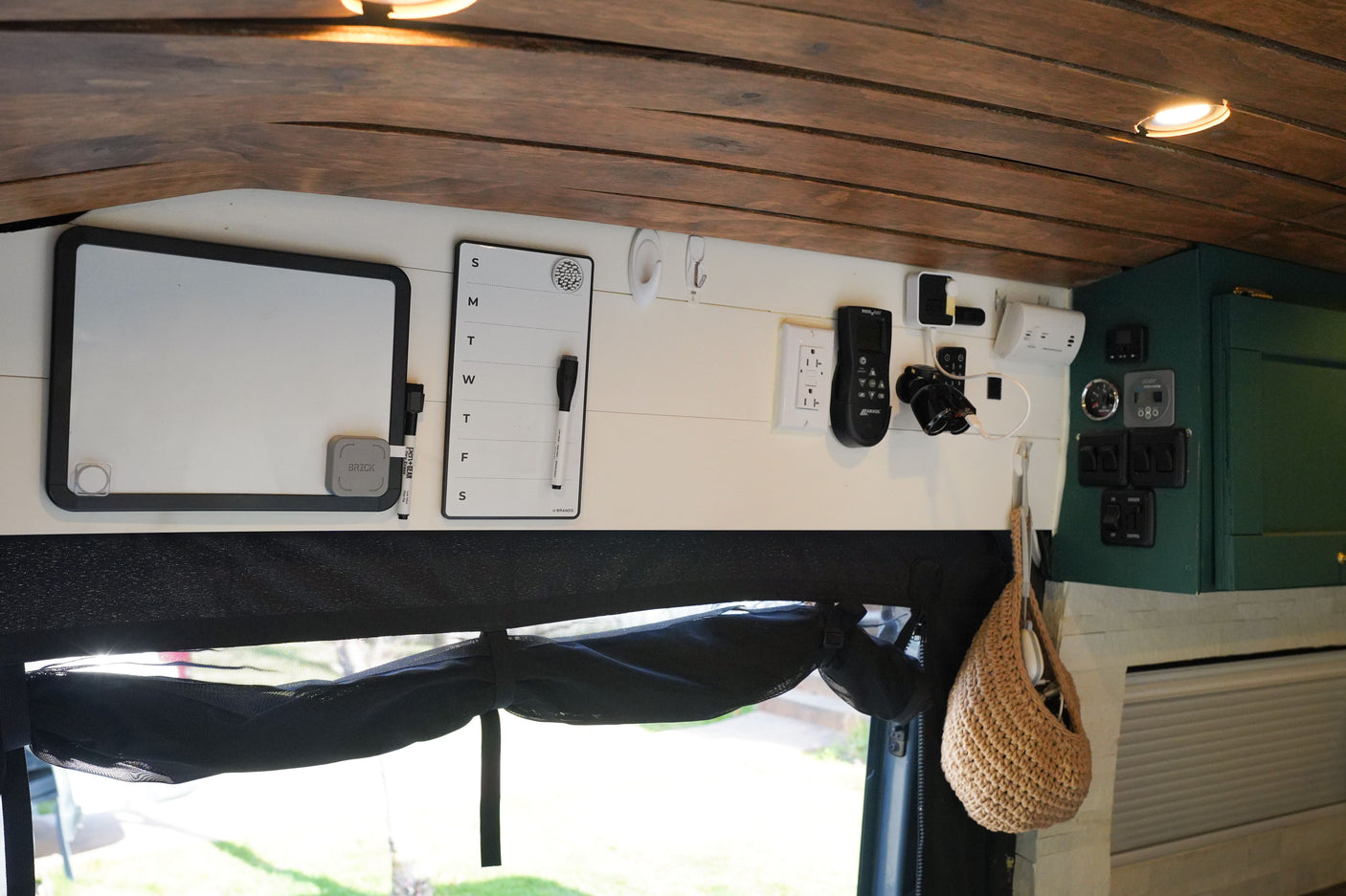 Off Grid Cozy Cowboy Van