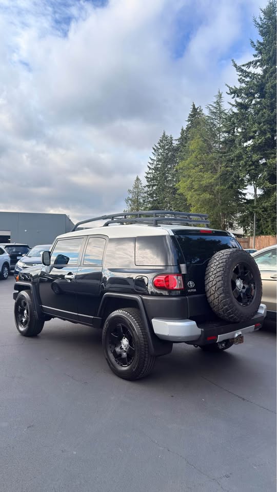 2007 Toyota FJ Cruiser · Manual Transmission in Lynnwood, WA (photo 3) — photo 3