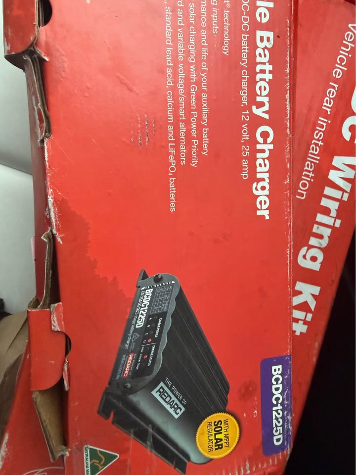 Redarc auxiliary battery kit and charger in Arvada, CO (photo 4)