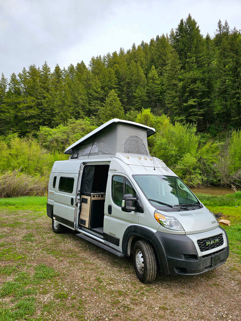 adVANture in Marge the Mini Motorhome! 6 Seats overland rental