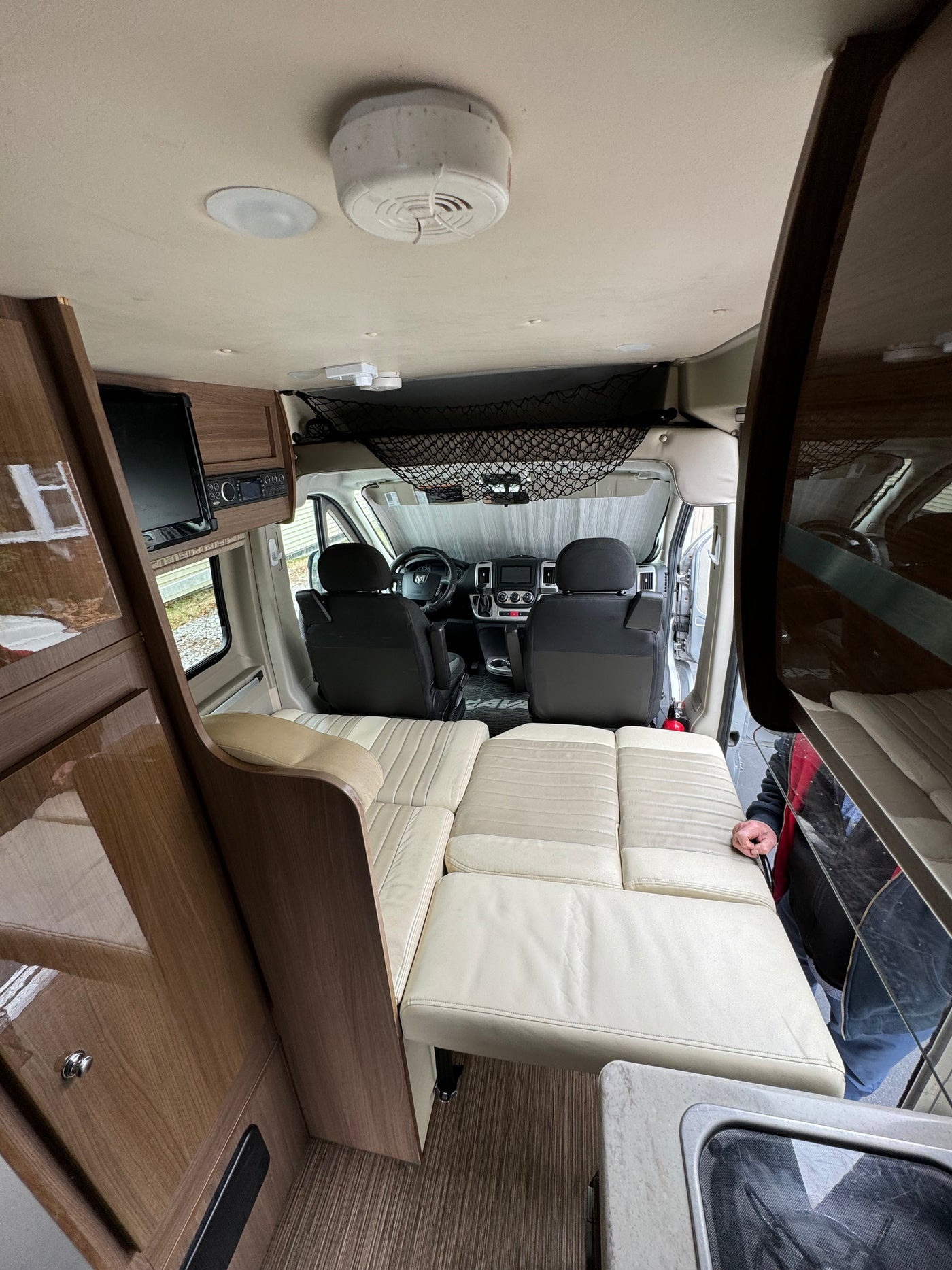 “Sunny” adventure van — photo 10