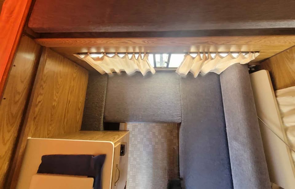 Four Wheel Camper - Grandby model in Lander, WY (photo 7) — photo 7