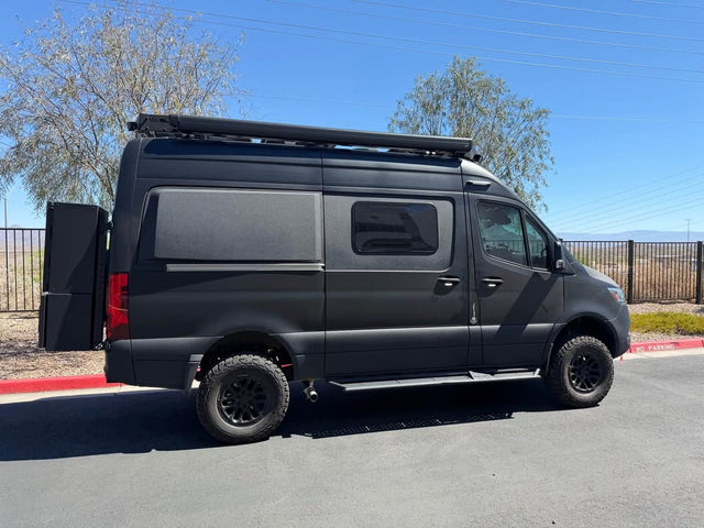 2025 Winnebago revel 44e awd 17,000 miles — photo 2