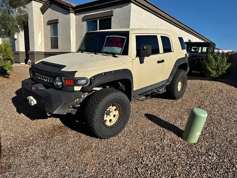 2012 Toyota FJ Cruiser · Sport Utility 2D in Vail, AZ (photo 1)