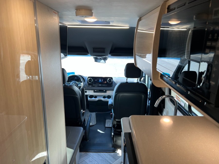 2025 Thor Tranquility 19M AWD in Albuquerque, NM (photo 6) — photo 6