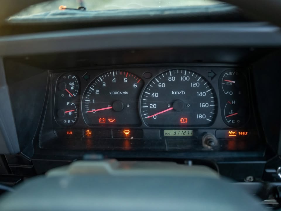 2000 Toyota land cruiser hzj78 troop carrier in Boise, ID (photo 12) — photo 12