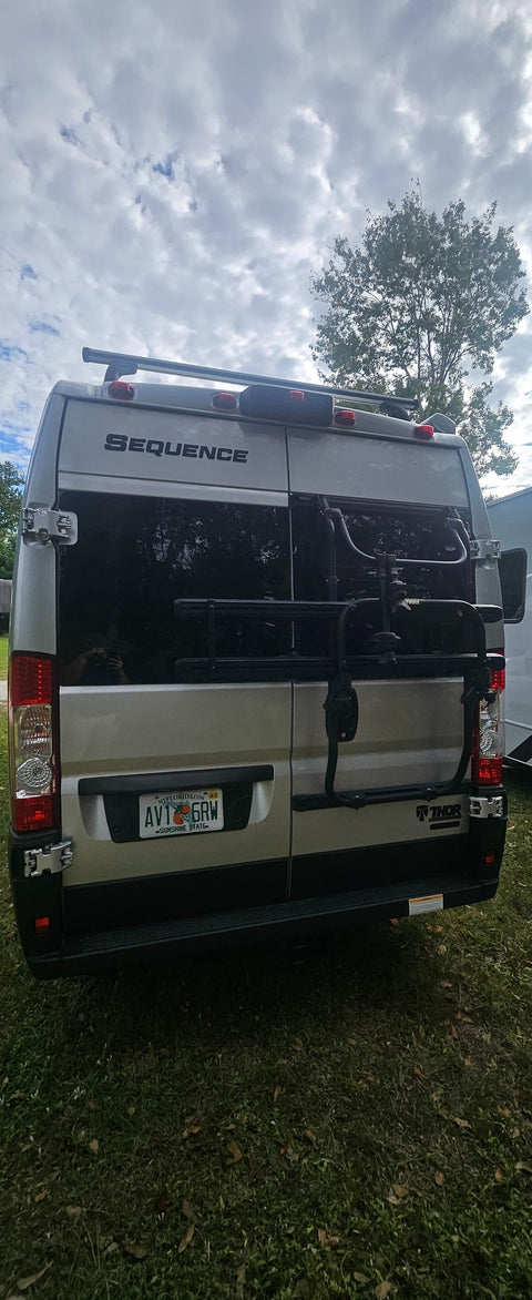 The Island Voyager Van • Sleeps 2 Class B • Thor Sequence CB-1G — photo 4