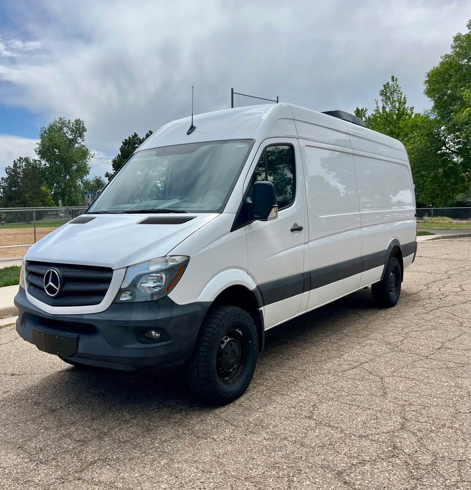 2018 Mercedes-Benz sprinter 2500 high roof 170” 4x4 in Denver, CO (photo 2)