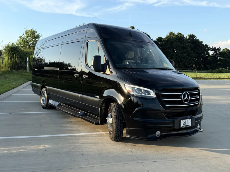 Luxury black Mercedes Sprinter van — photo 1