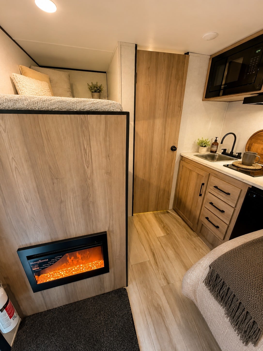  bunks — photo 8