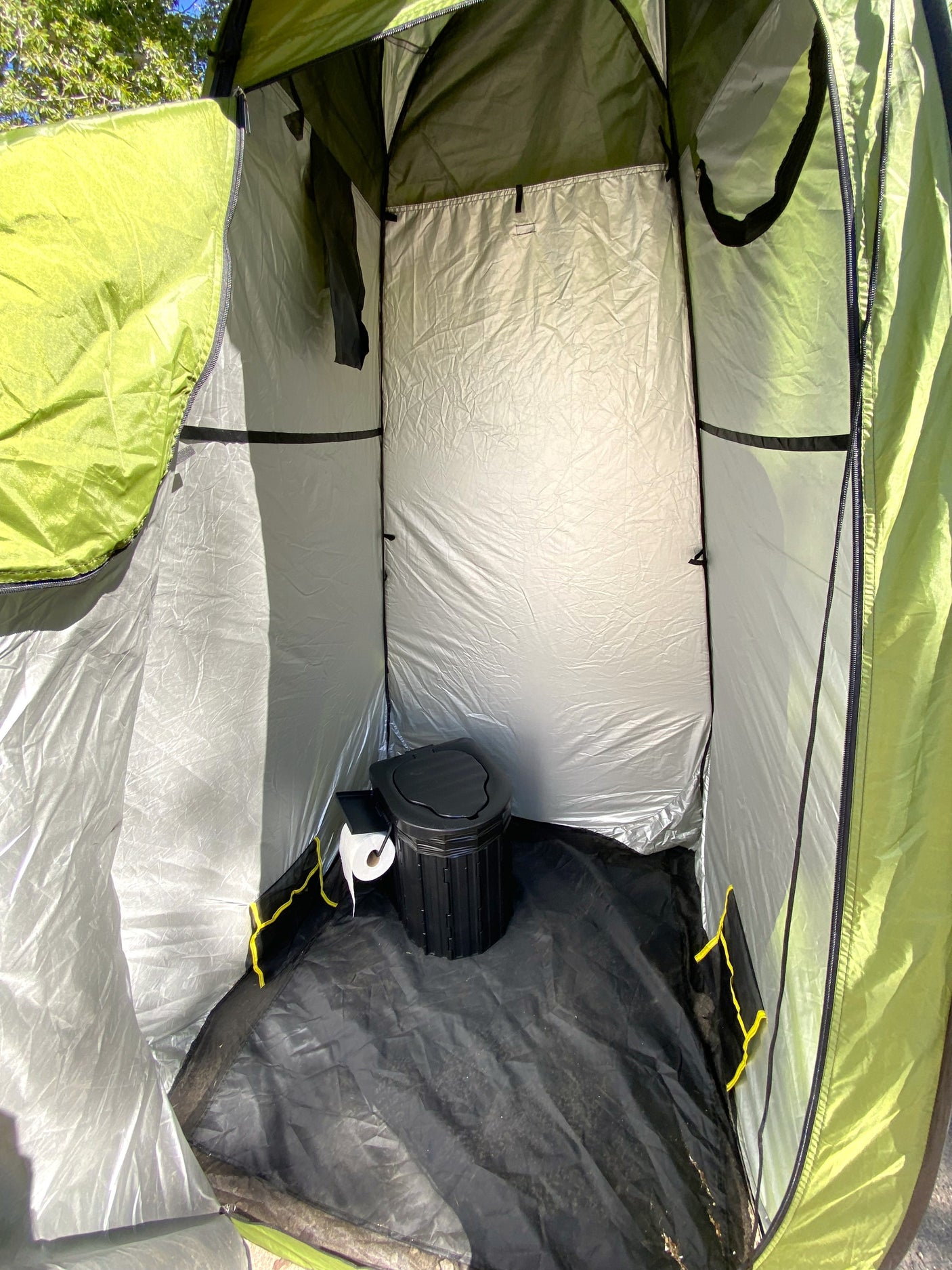 This shower room/portable toilet is a game changer for all you adventure seekers that want to get off the grid without losing the comfort of having a bathroom.