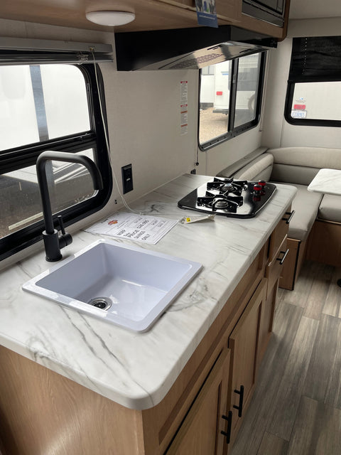2022 Forest River Prime Time Avenger LT 16 RD — photo 3