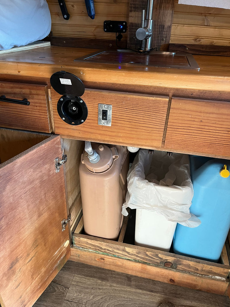  dog crate — photo 13