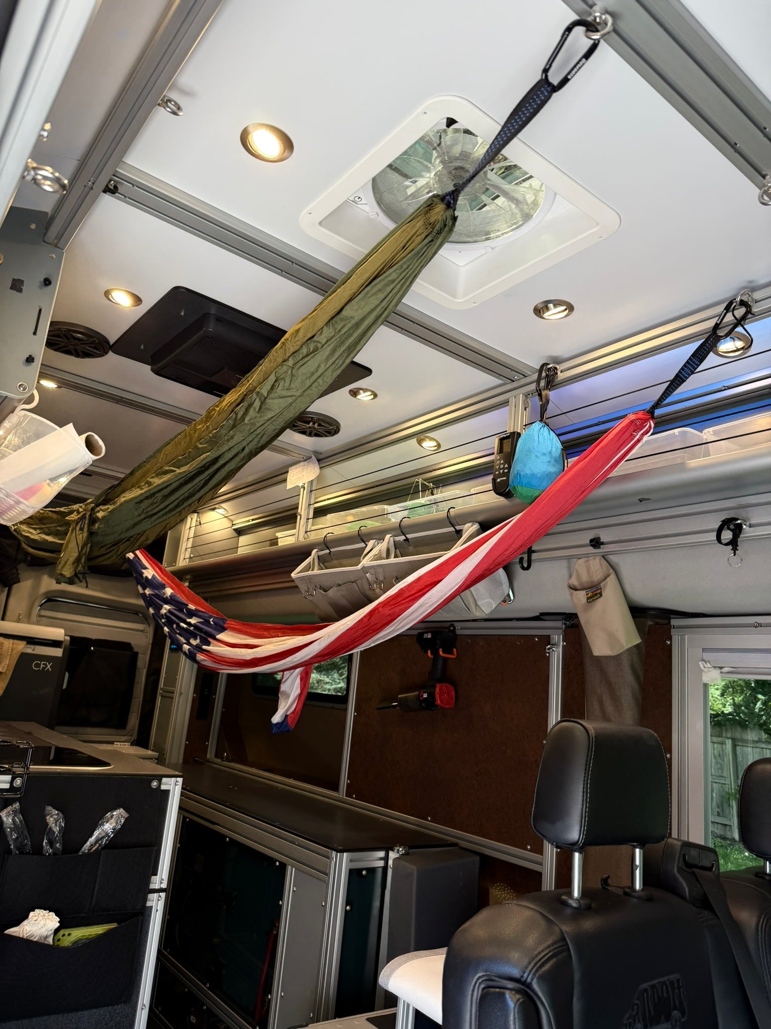  featuring a front cabin