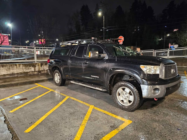 2013 Toyota Tundra 4.6 V8 — photo 2