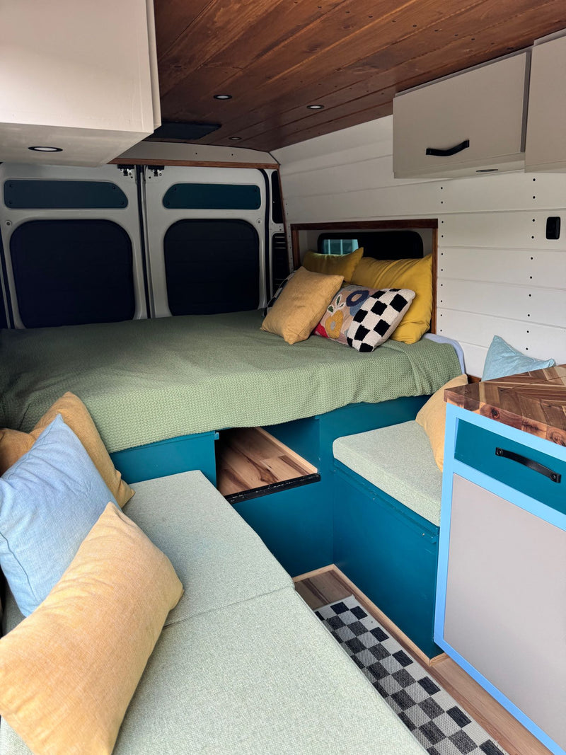 Top Notch Vans - Tela - Seats and Sleeps 2! — photo 8