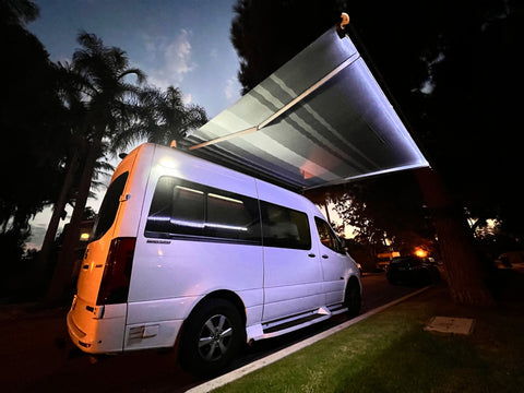 SoCal Glamping on Wheels - 20ft Modern Luxury Mercedes-Benz Sprinter — photo 2