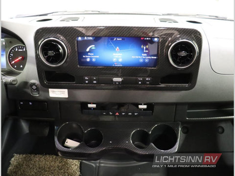 Rovr: A 2023 Winnebago 4x4 Revel! Mercedes Sprinter chassis. — photo 4