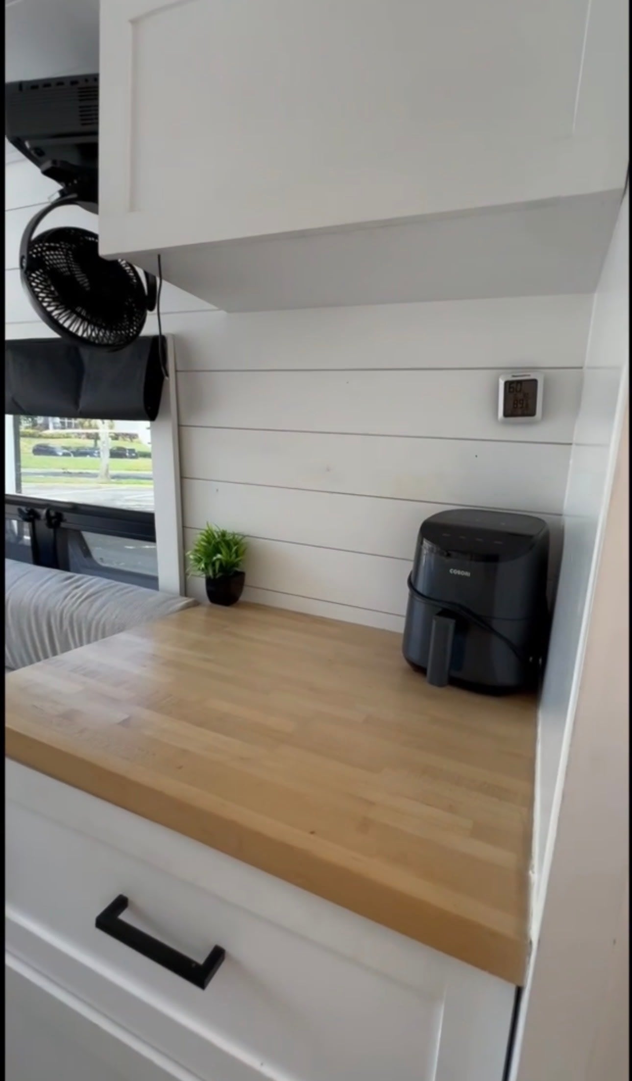 Custom Build Luxury Off-Grid Apartment on Wheels (Dog Friendly)