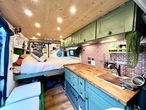 Parker - A cute and cozy RAM Promaster — photo 4